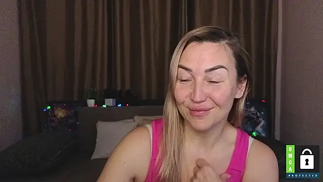 Kiss_julli88I's Live XXX Chat