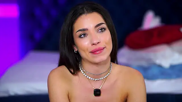 LalaRoze élő XXX-chatje