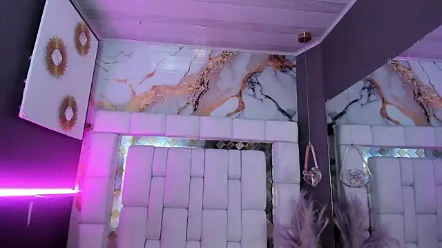 Natasha-Adams élő XXX-chatje