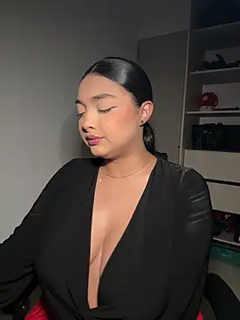 SASHASTRADA_のライブXXXチャット