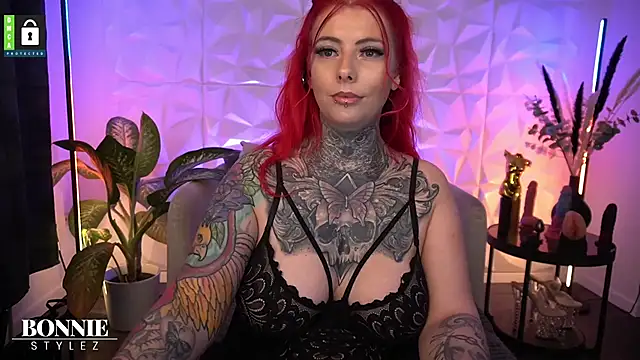 BonnieStylez: вебкам-шоу
