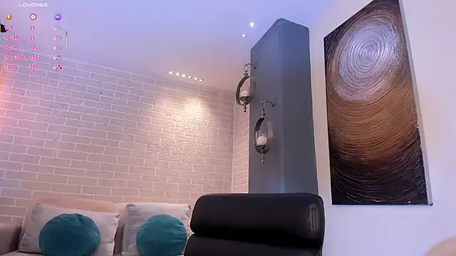 TaraLawrence Chat XXX live