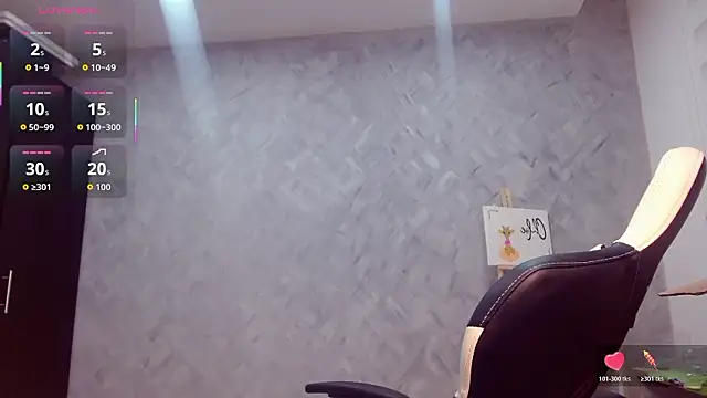 دردشة Roxxi_2110 الجنسية المباشرة