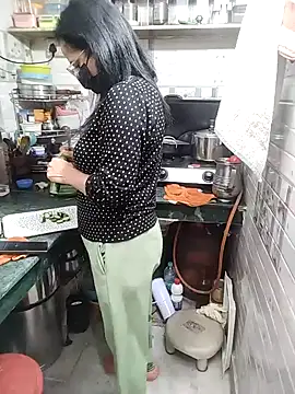 meenu_bhabhi547 webcam show