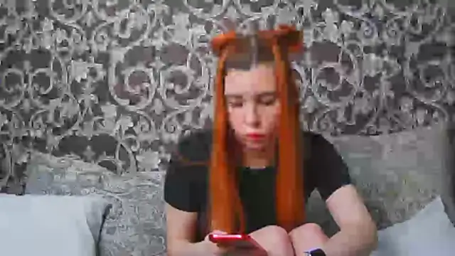 ElllaNuar 现场XXX聊天