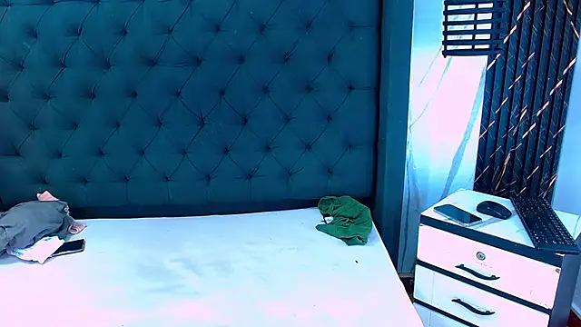 Czat XXX na żywo – Sophi_and_Jack