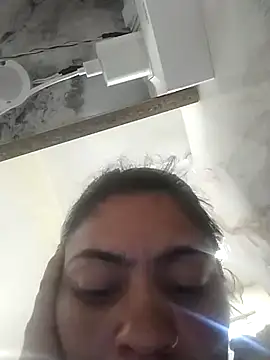 Nasrjfjfjy5578 Adlı Modelin Canlı XXX Sohbeti