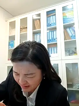 ialnuyoa_h's Live XXX Chat