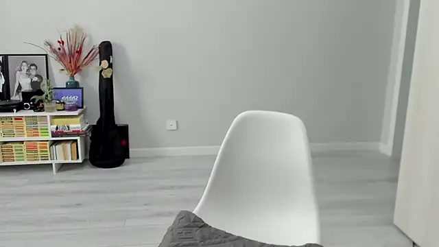 Chat XXX en directo de ailey_chao