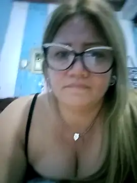 Chat +18 de Carlotaazul ao vivo