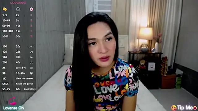 Brianna_ShemaleのライブXXXチャット