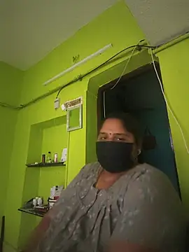 Villageanuty: онлайн-секс-чат