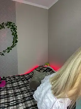 LillianHurdのライブXXXチャット