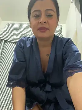 Lili__taylor Live XXX-Chat