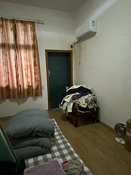 xiiuuff18 Adlı Modelin Canlı XXX Sohbeti