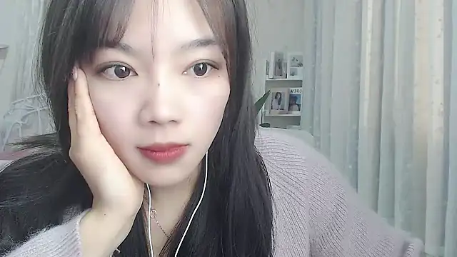 Romy-sweet Adlı Modelin Canlı XXX Sohbeti