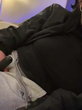 Chat XXX ao vivo de miacanela_xo