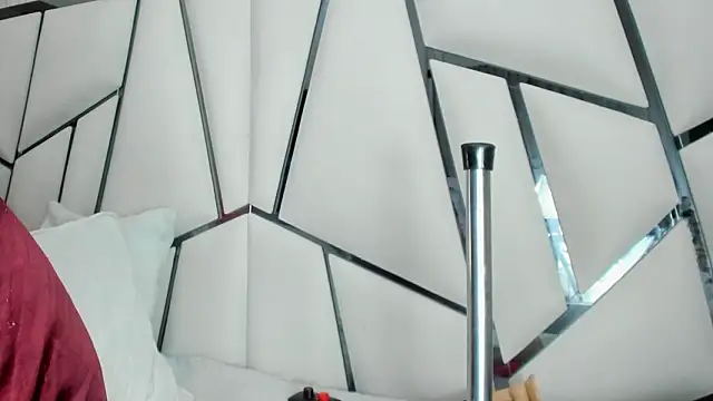 _aurora18_ live XXX chat