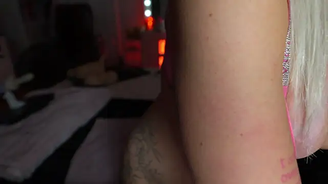 emmagray001 live XXX chat