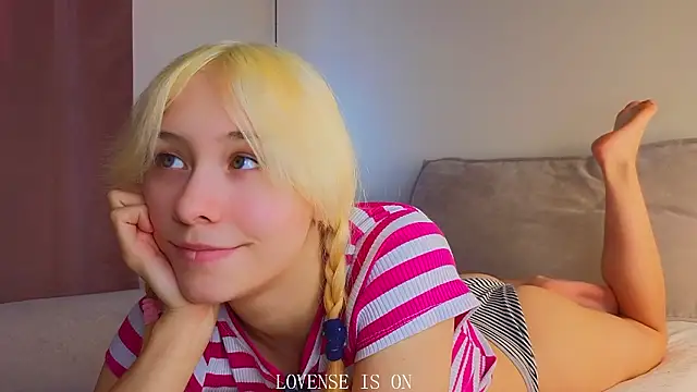 BritniBersのライブXXXチャット