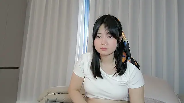 Chatroom XXX en direct de Naoko-99