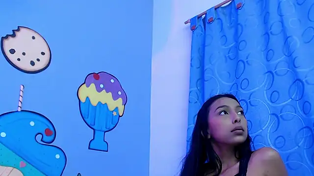 skinnysexzara18 Chat XXX in diretta