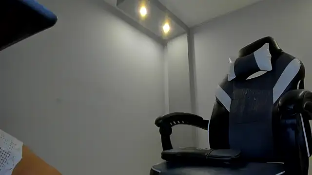 stefy_bratz Chat XXX live