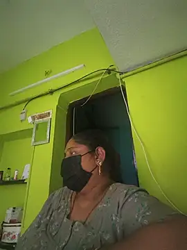 Villageanuty 现场XXX聊天