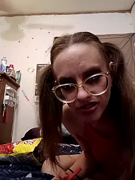 snowbird1117 Adlı Modelin Canlı XXX Sohbeti