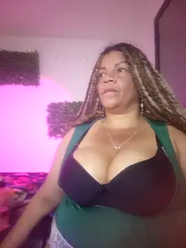 Eva_Luxei Chat XXX live