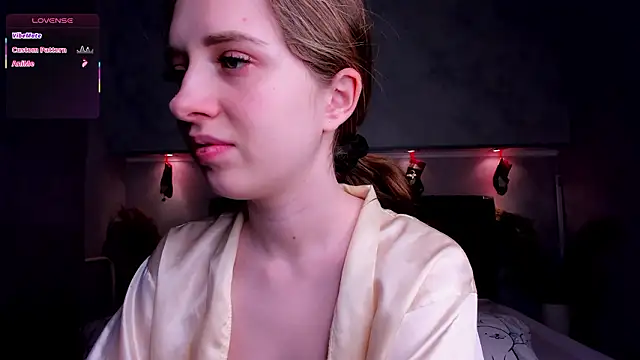 Camilla_Kelly Adlı Modelin Canlı XXX Sohbeti