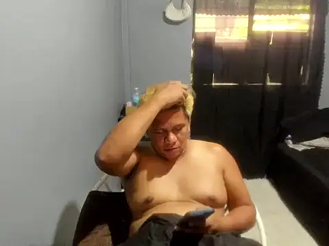 Clark_Asian Webcam show