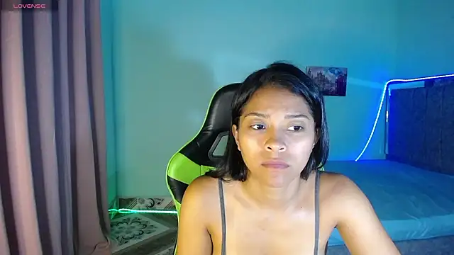 Camdy_swet_hot 라이브 XXX 채팅