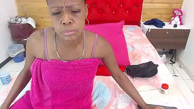 Chatroom XXX en direct de JackyHotBlack