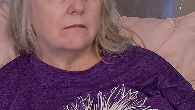 Chat XXX ao vivo de Kaitlyn_Winters