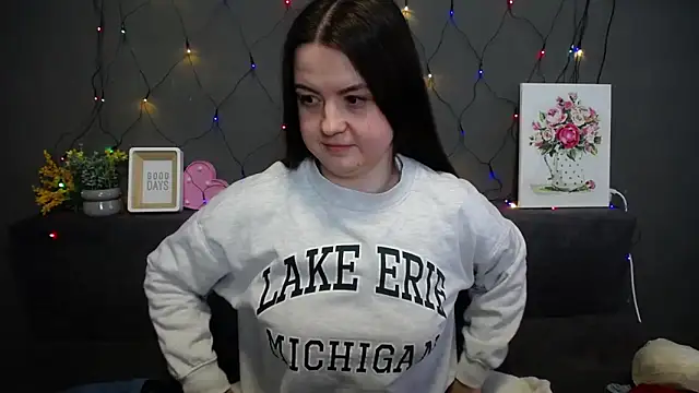 MavkaCute: онлайн-секс-чат