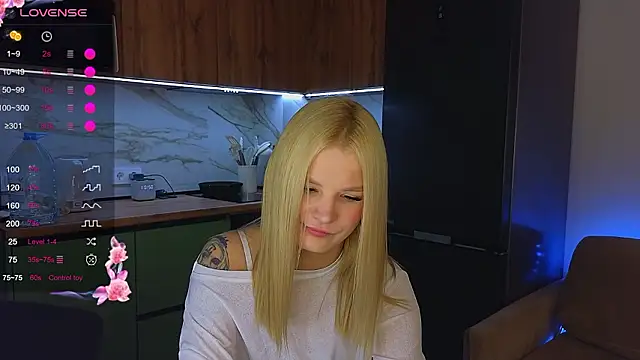 Show webcam de meowbaaby