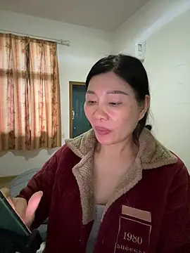 xiiuuff18 现场XXX聊天