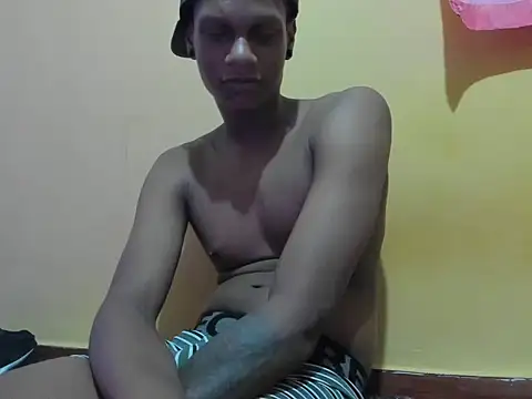 Онлайн чат XXX aunstin_farid1