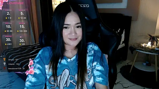 simplykhate 网络视讯表演