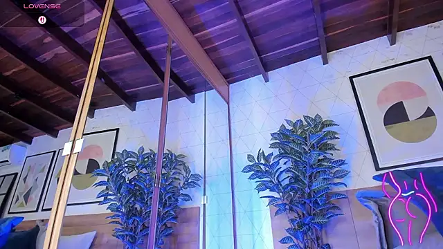 MiaKay1 Live XXX-chat