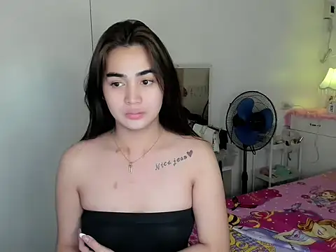 Онлайн чат XXX nica_doll