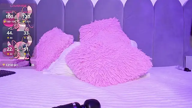 lunagomez24 élő XXX-chatje