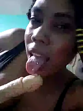 XXX chat uživo modela HONEYSWEETS_LIVE