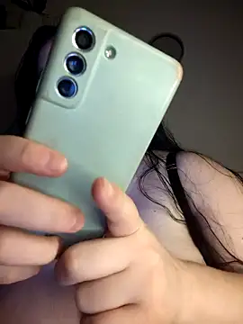 XXX chat uživo modela AMYRA_HOT