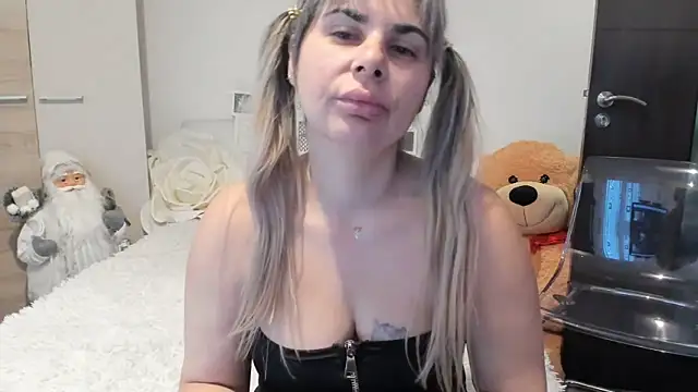 sweetemy4u 现场XXX聊天