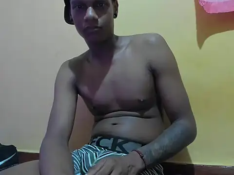 Chat XXX en directo de aunstin_farid1