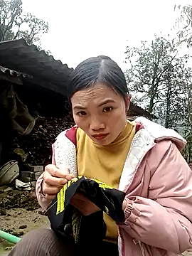 ngan-cuten Live XXX chat