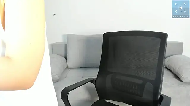 Chat XXX en directo de MinaDiamondd