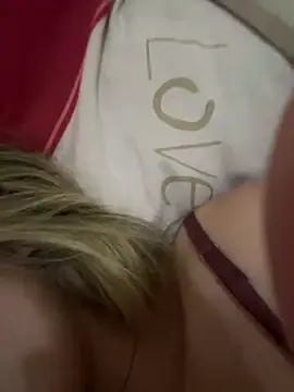 privsloirinha Chat XXX in diretta